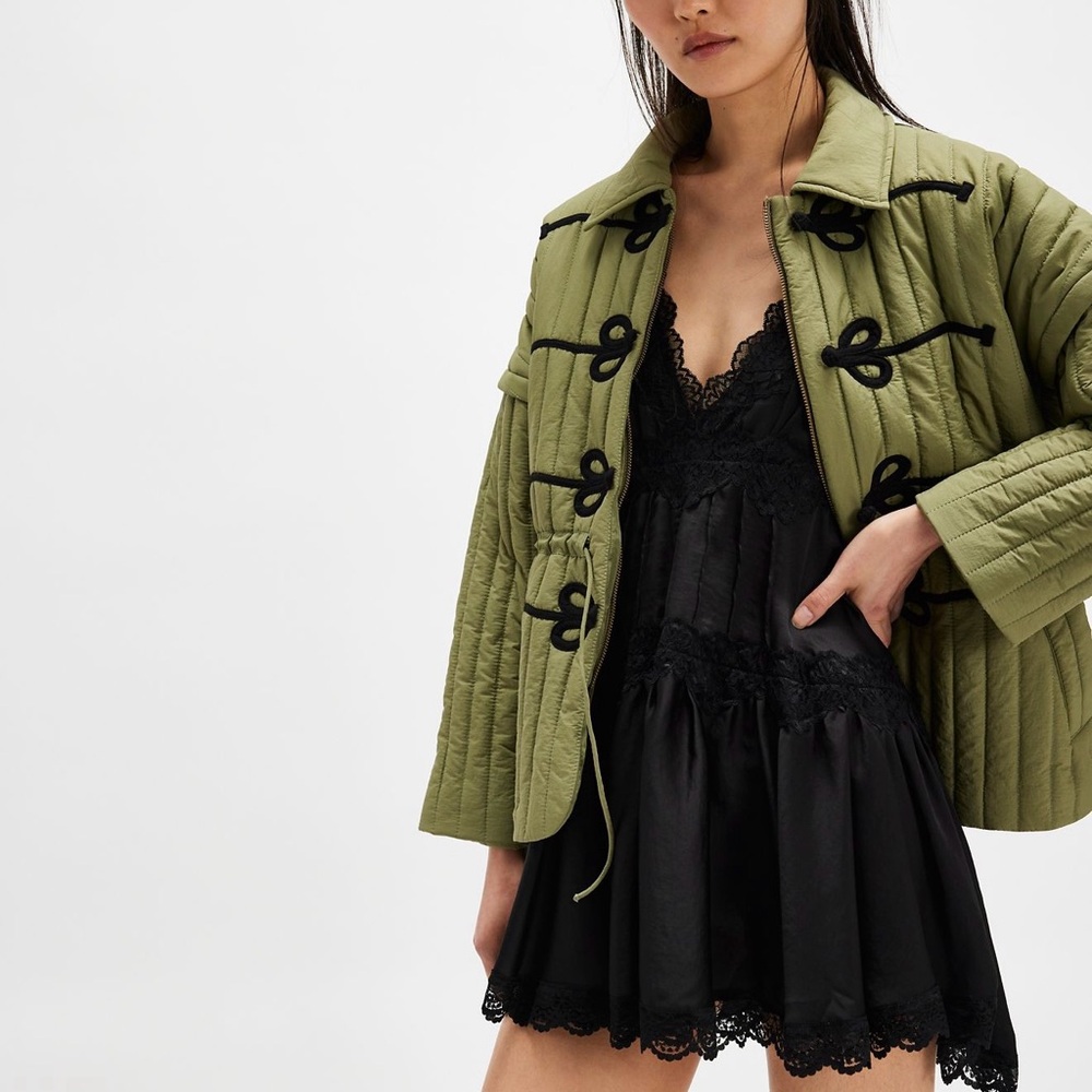 Tach Esme Puffer Jacket NWT Sz Small (oversized fit)